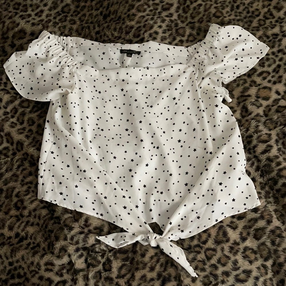SHINESTAR White w/ Stars Cropped Blouse